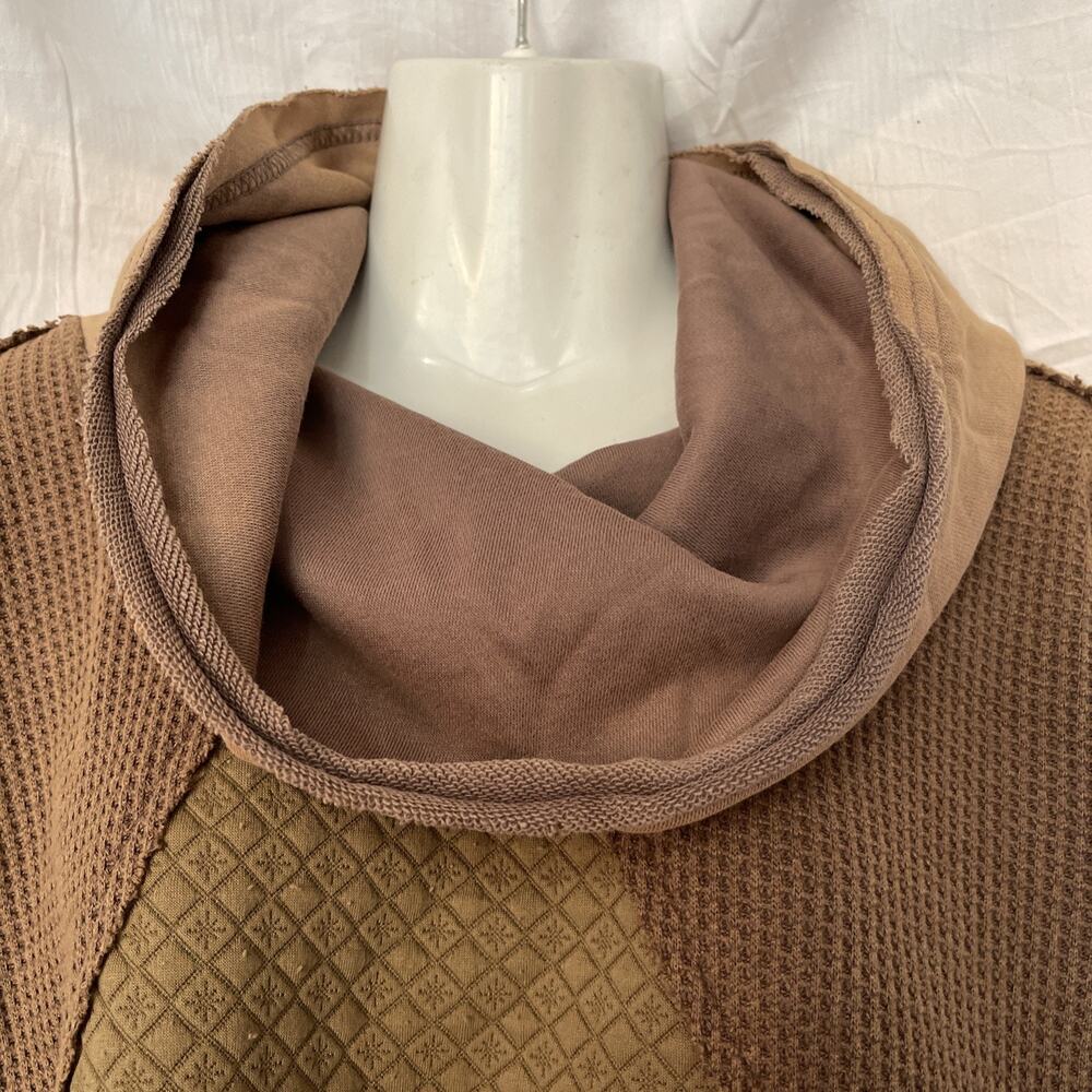 POL Boho Sweater Oversized Women’s Large Brown Raw Hem Bohemian Hood Cowl NEW - Picture 3 of 14